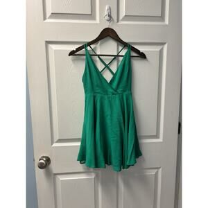 Forever 21 Kelly Green Halter Cocktail Dress, Backless, Adjustable Top (Small)